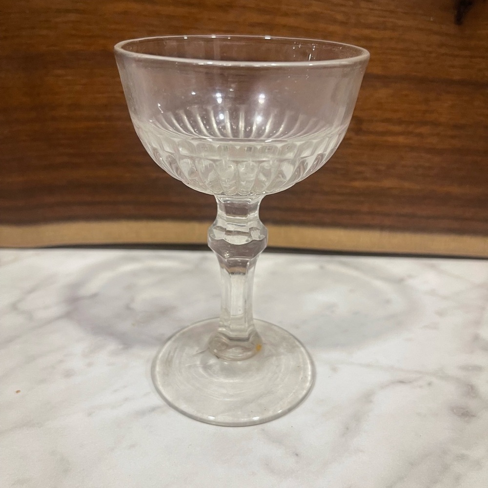 Gray Crystal Coupe Drinkware for Dining